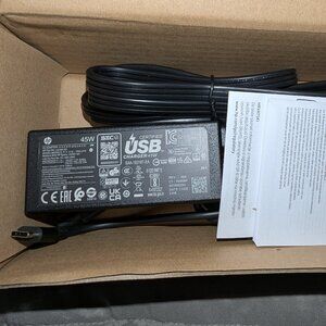 New HP L42206-001 - 45W 15V 3A USB-C AC Adapter Charger